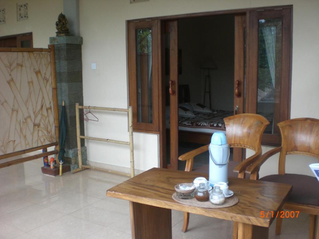 Adi House Homestay Ubud  Bagian luar foto