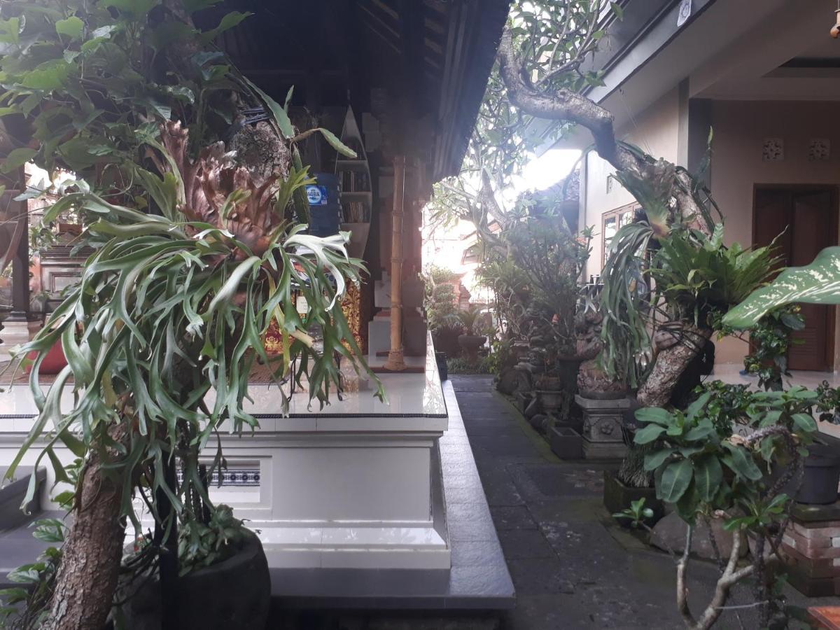 Adi House Homestay Ubud  Bagian luar foto